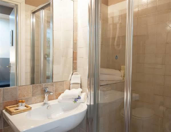 Holiday Rooms Antica Badia 볼테라 외부 사진