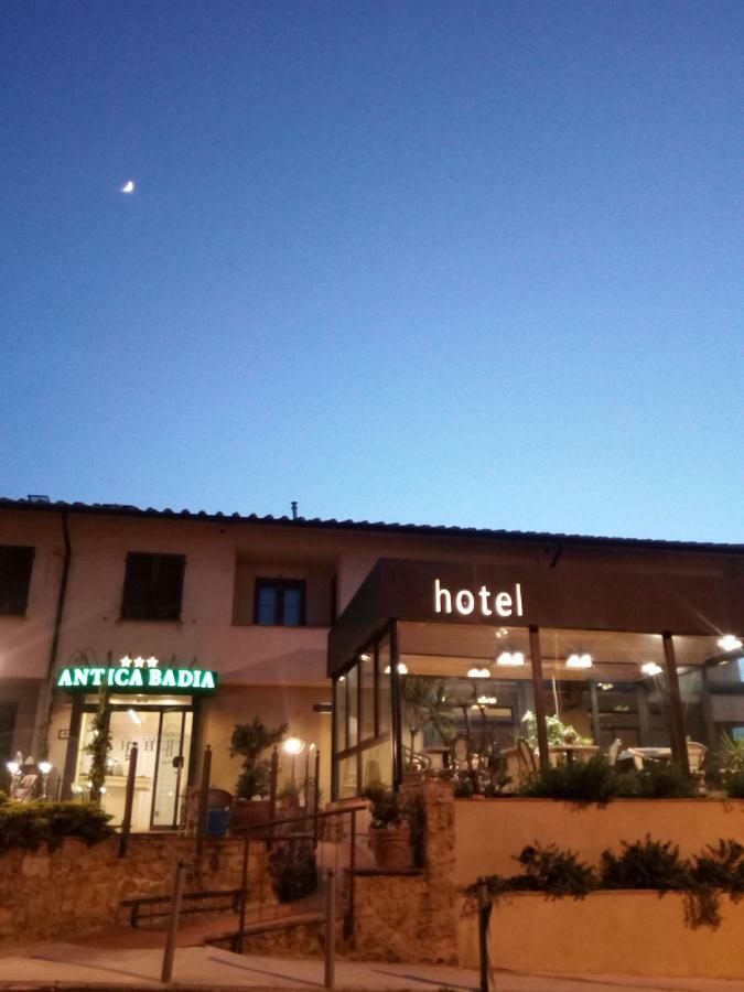 Holiday Rooms Antica Badia 볼테라 외부 사진